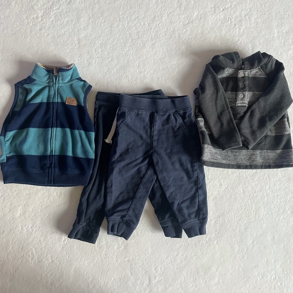 Sweatpants and top 18M